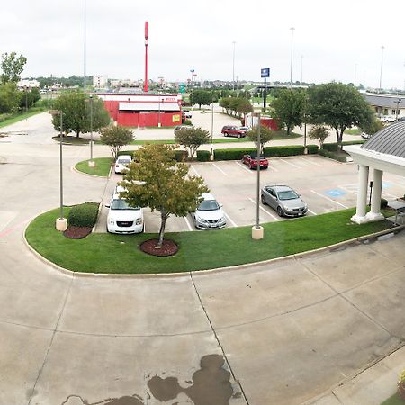 Holiday Inn Express Hotel & Suites Greenville By Ihg Exterior foto